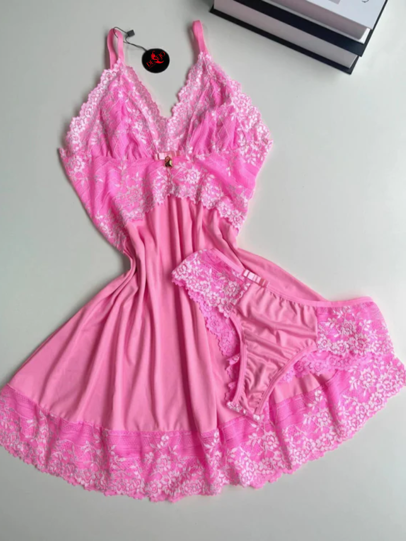 CONJUNTO LOVE CAMISOLA E LINGERIE ROSA