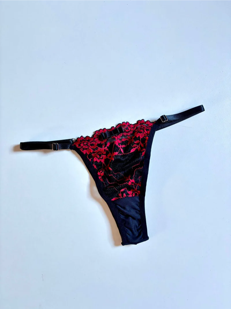 CALCINHA FIO BIA PRETO/VERMELHO