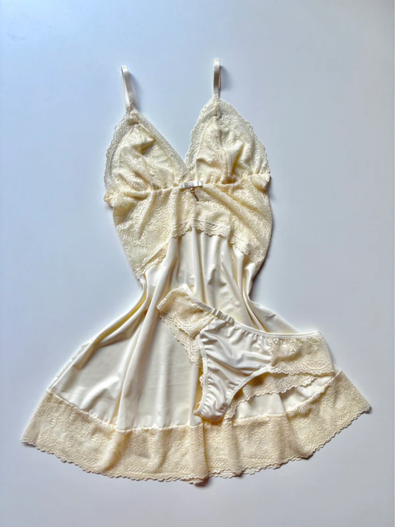 CAMISOLA COM CALCINHA MARFIM