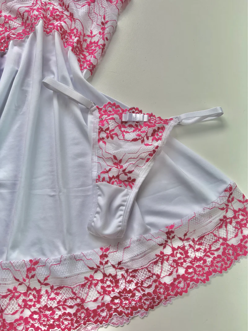 CONJUNTO ROBE CAMISOLA E CALCINHA FIO BRANCO/PINK