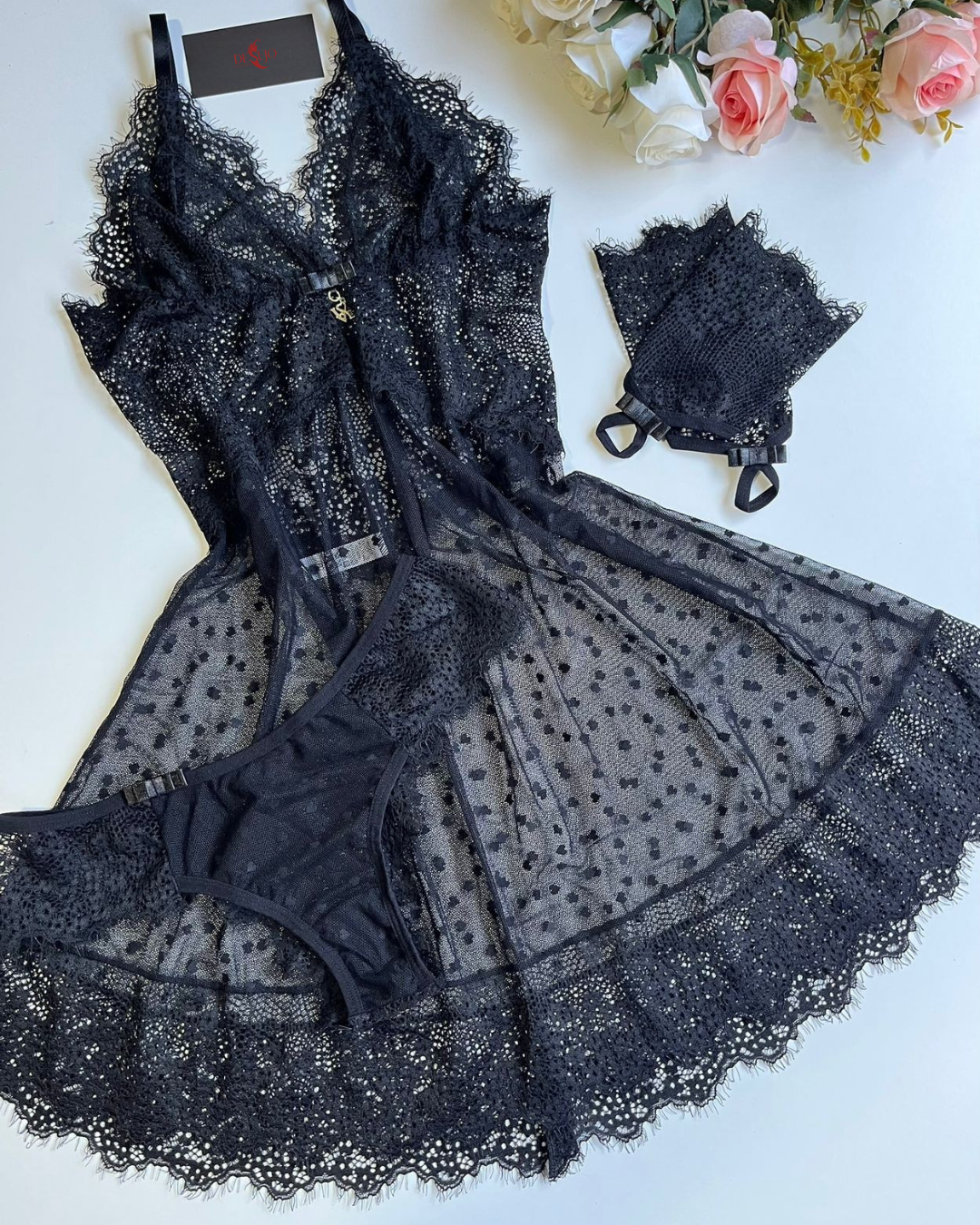 CAMISOLA CORAÇÕES EM TULE PRETO